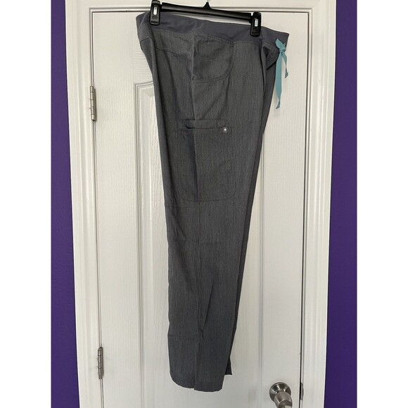 FIGS Kade Cargo Scrub Pants FW4300 GPT Graphite Gray Women's Size Large NWT - Picture 8 of 10